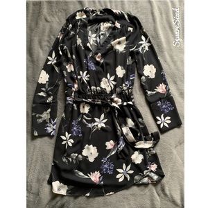 DYNAMITE | Floral Mini Long Sleeve Dress